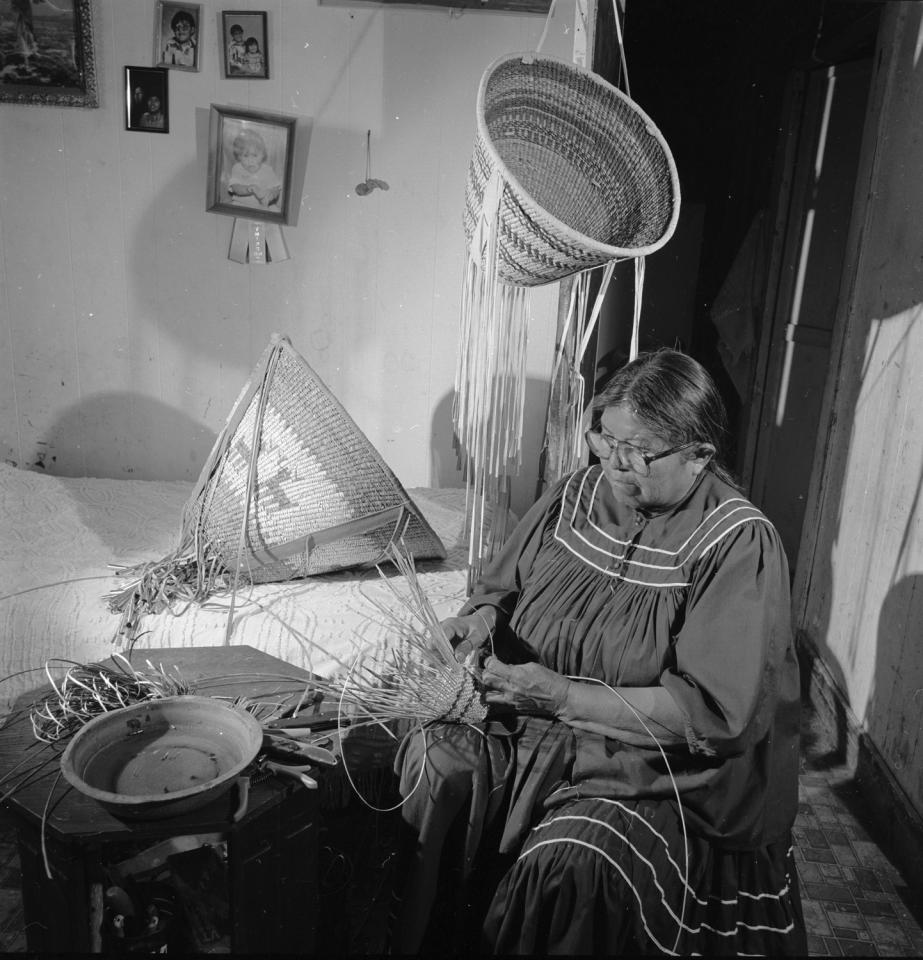 Viola Taylor Making a Small, Willow Burden Basket
