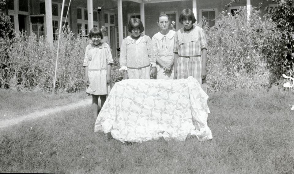 Maricopa Day School Girls With Quiltwork
